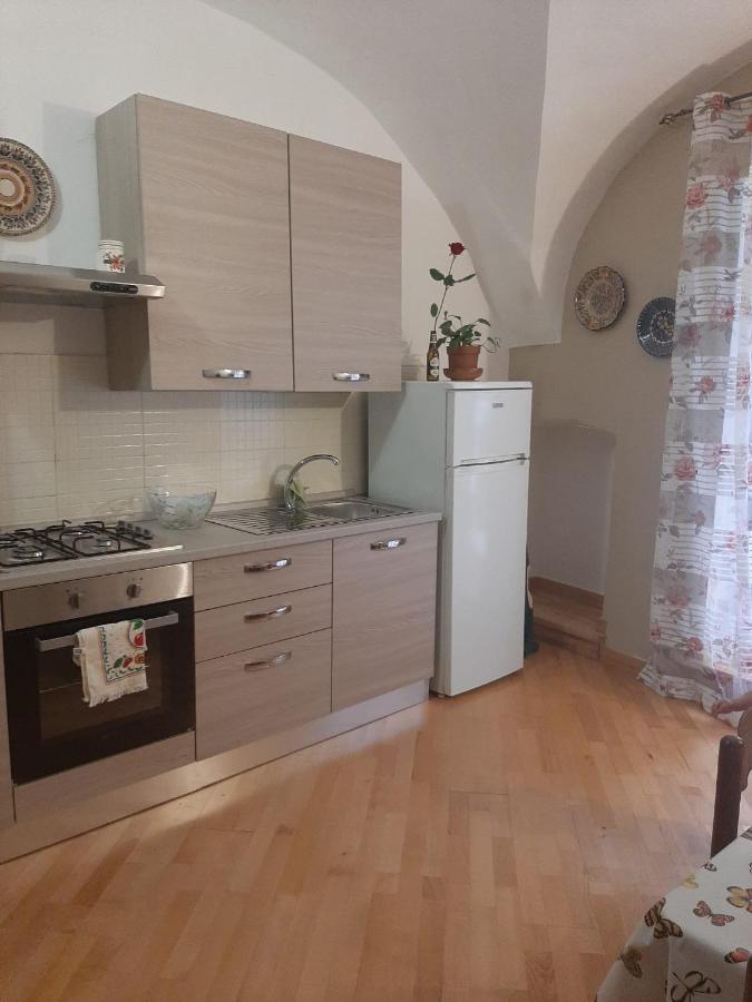 Alloggi Piazza Umberto Primo Pacentro Eksteriør billede