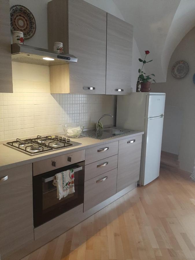 Alloggi Piazza Umberto Primo Pacentro Eksteriør billede